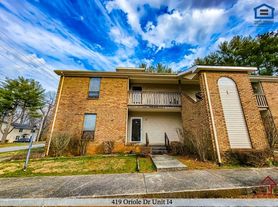 Creekwood Apartments