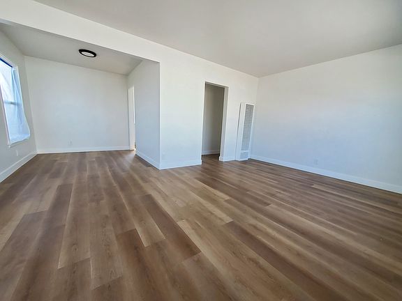 5th image of 5743 S Harcourt Ave
