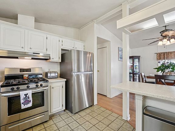 5th image of 930 Rosedale Ave Space 64