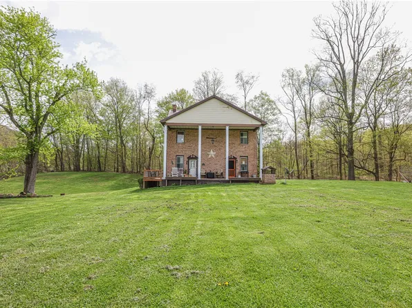 116 Post Office Rd, Dilliner, PA 15327