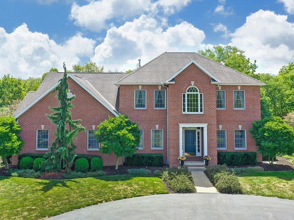 1st image of 135 Dogwood Ct