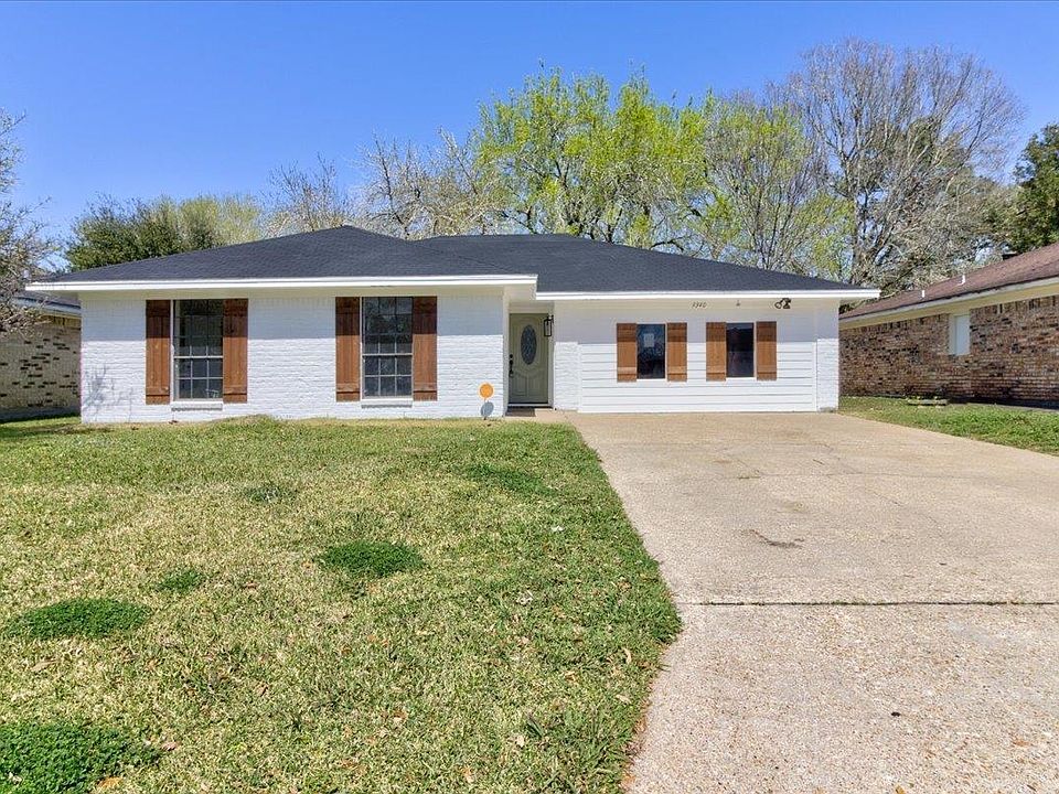1st image of 9340 Landis Dr