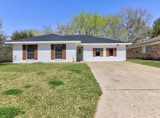 9340 Landis Dr, Beaumont, TX 77707