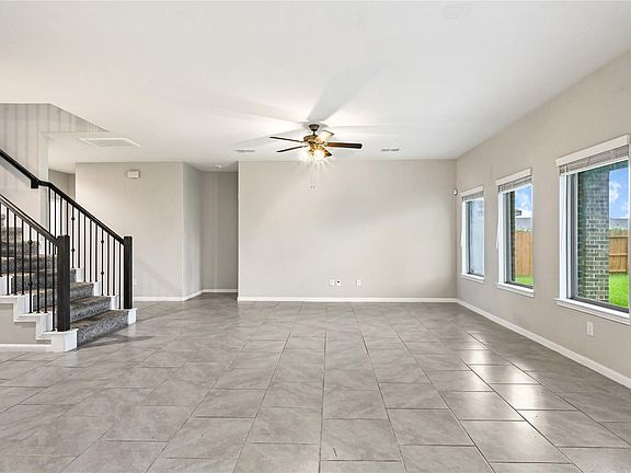 5th image of 1207 Bellingham Park Dr