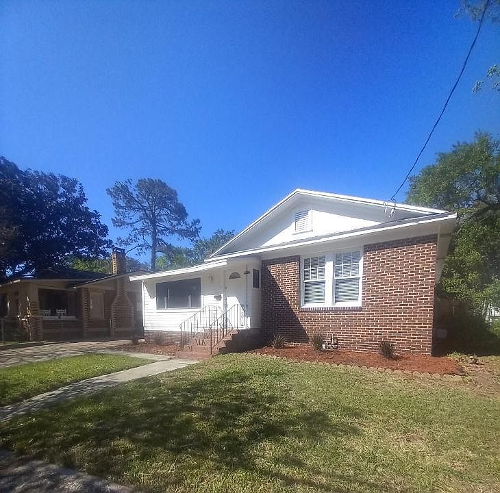 1st image of 2549 Ernest St