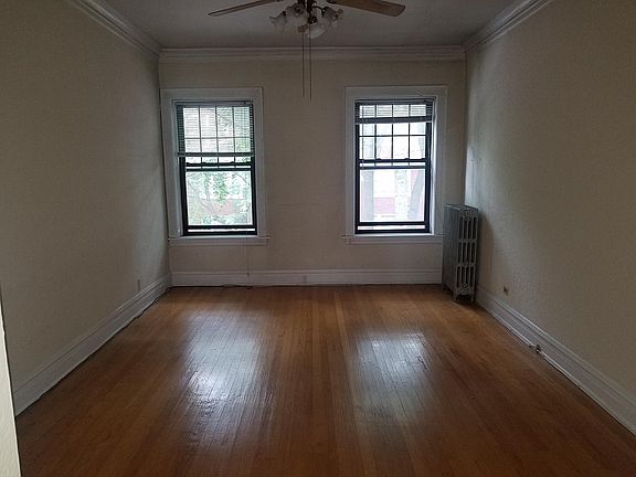 3rd image of 1953 W Winona St #2