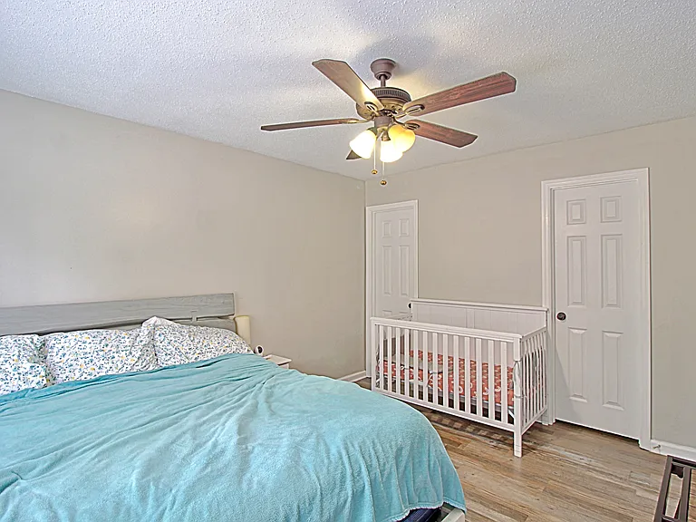 1567 Pendleton Dr — Photo 16