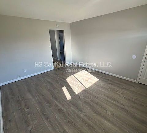 2nd image of 3214 Kilarney Dr #B