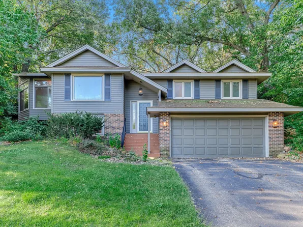 762 Elrene Ct, Eagan, MN 55123