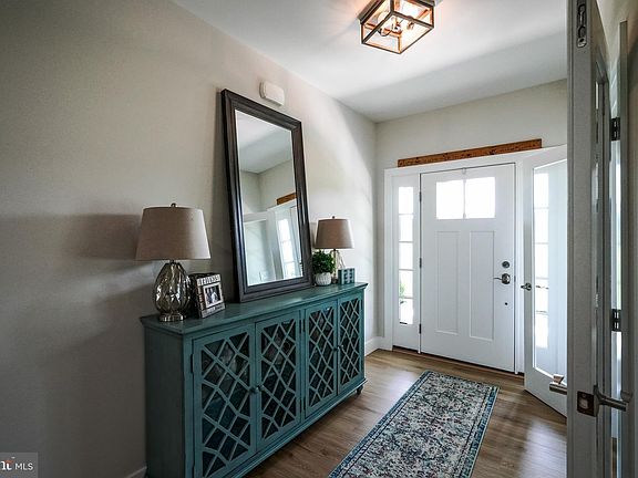 3rd image of 21616 Warsaw Way