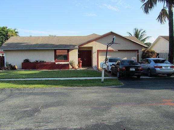 3rd image of 7410 NW 41st Ct