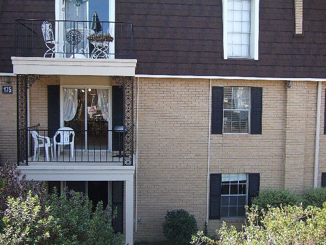 Exterior of unit showing balcony