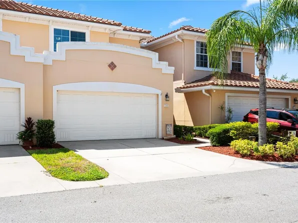 210 Valencia Cir, Saint Petersburg, FL 33716