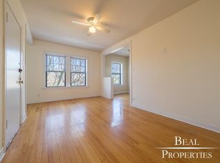 2952 N Seminary Ave #1S, Chicago, IL 60657