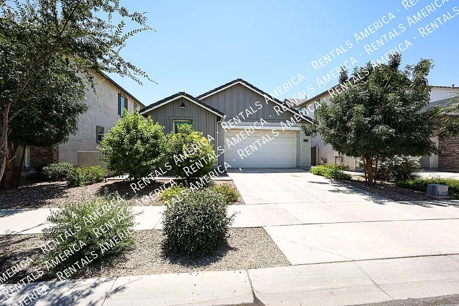 Upgraded 4 Bedroom Home with Private Guest Suite in Harvest — Photo 4