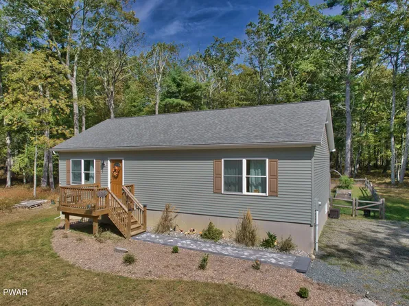 110 Knob Cone Dr, Milford, PA 18337