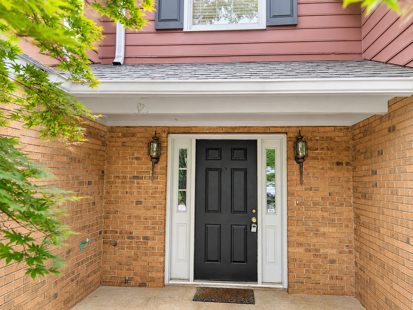 3 bed, 2.5 bath, 1866 sqft, $2,500 — Photo 3