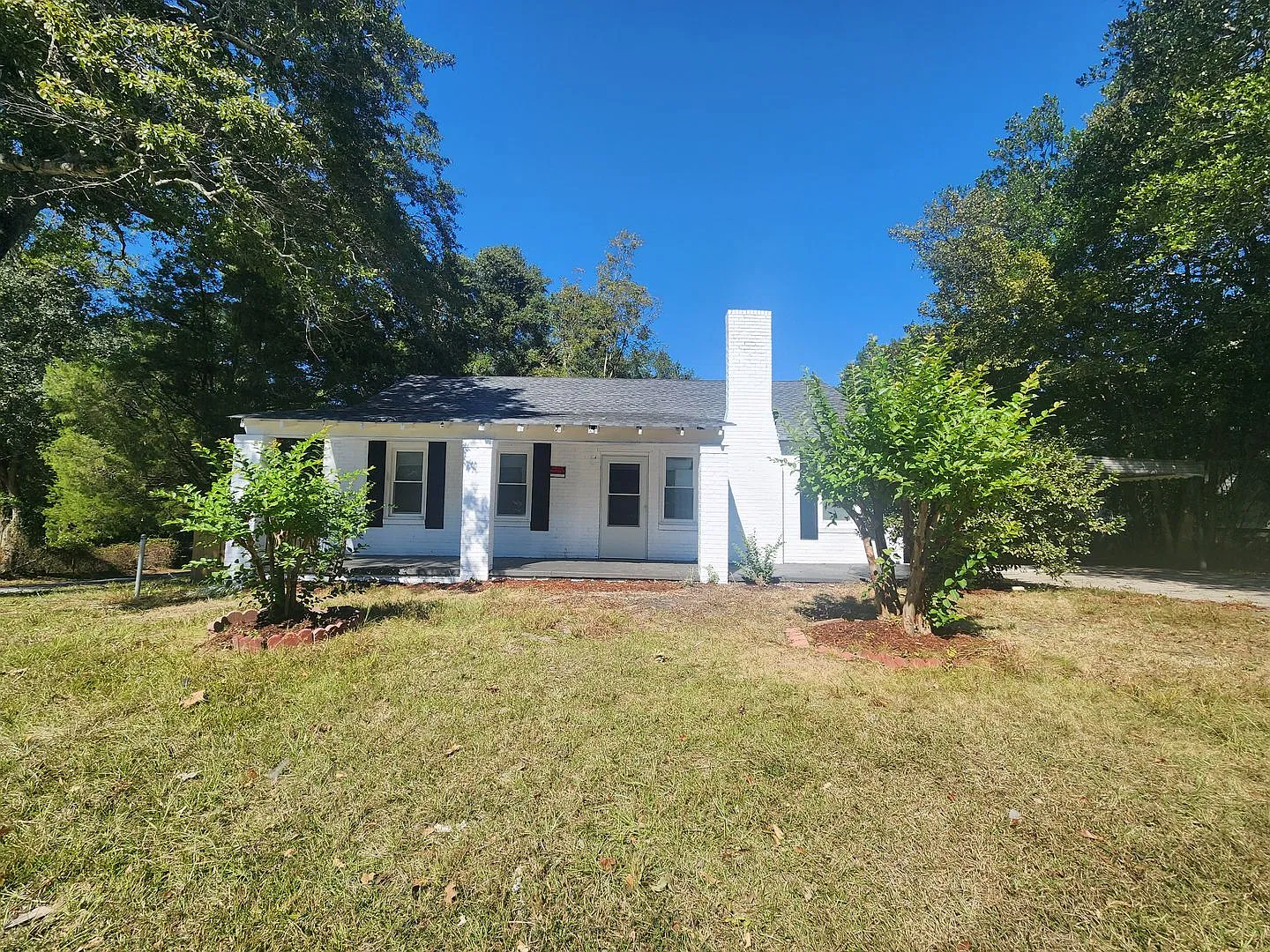 4 Bedroom 2 Bath Double Carport in East Columbus — Photo 1