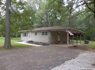 553 W Limestone Rd, Hazel Green, AL 35750