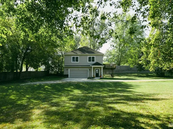 836 N Seminary St, Roanoke, IN 46783
