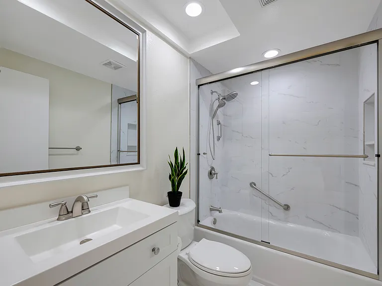 319 Molokai Dr — Photo 23