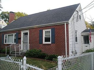 29 Asheville Rd, Hyde Park, MA 02136