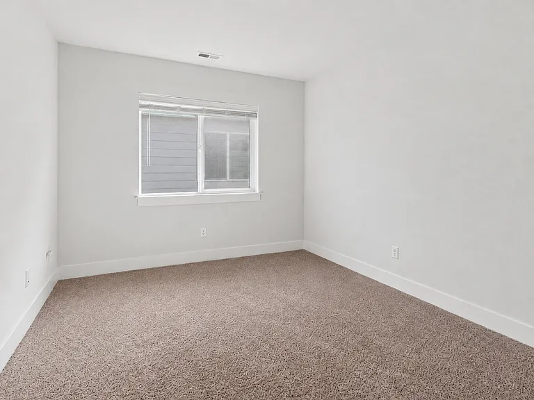 3720 194th Pl SE — Photo 7