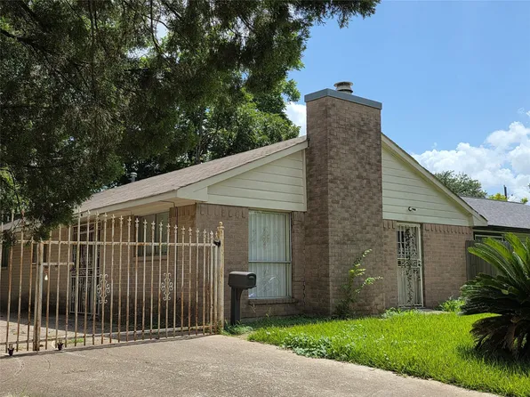 4601 Reveille St, Houston, TX 77087