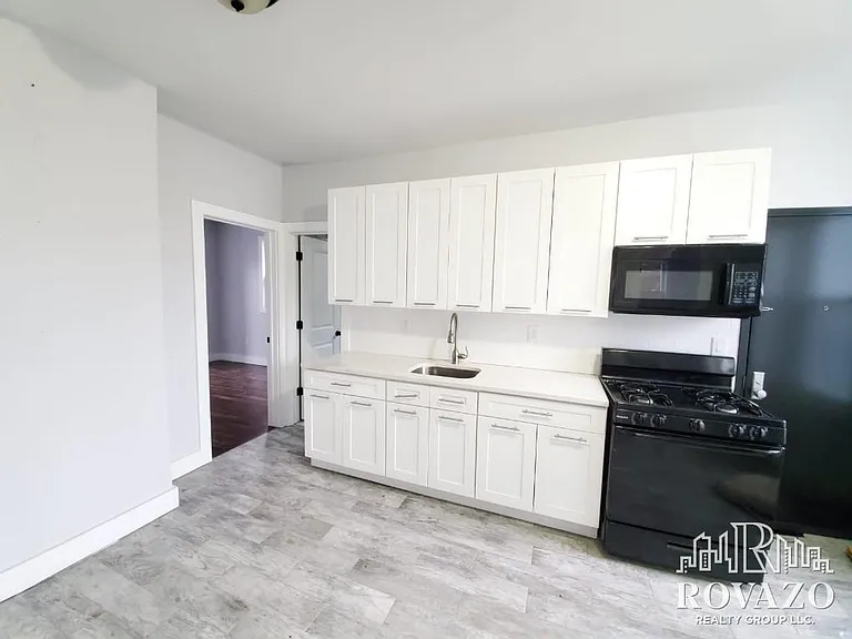 179 21st St #A3 — Photo 2