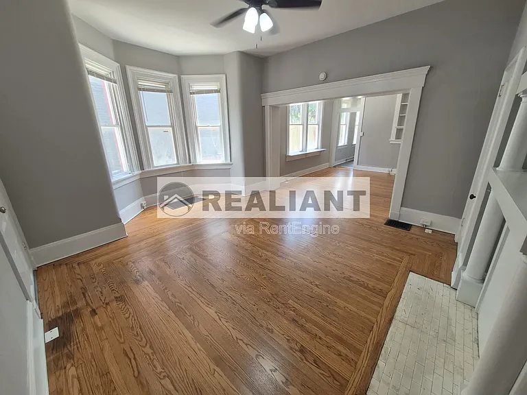 942 Columbia St #1 — Photo 6