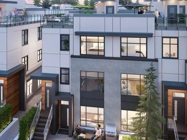 2035 Glenaire Dr #216, North Vancouver, BC V7P 1Y2