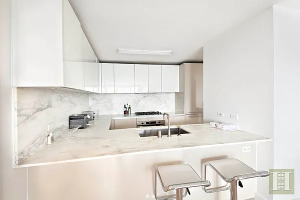 Rented by Halstead Real Estate | media 7