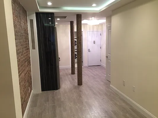 Rented by AD Real Estate Investors | media 18