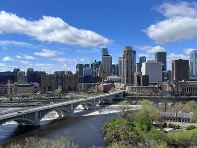 110 Bank St SE APT 1601, Minneapolis, MN, 55414