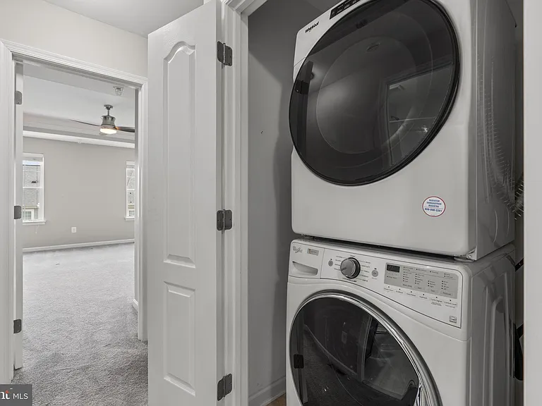 9442 Adelaide Ln — Photo 26