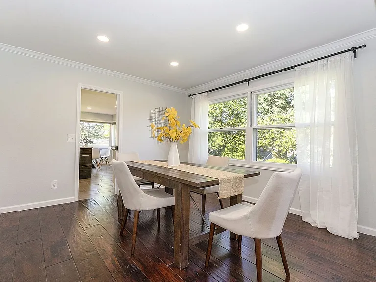 6060 SW Salmon St — Photo 13