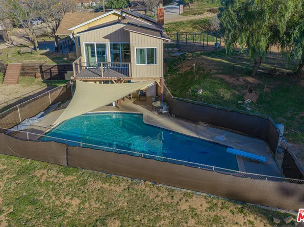 35315 Glenwall St, Saugus, CA 91390