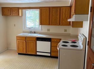 162 Greene St FLOOR 1, North Smithfield, RI 02896