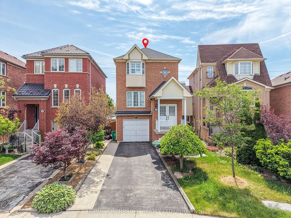 1st image of 22 Domenico Cres