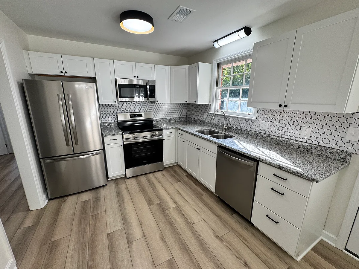 Building Photo - 418 Brookcliff Rd