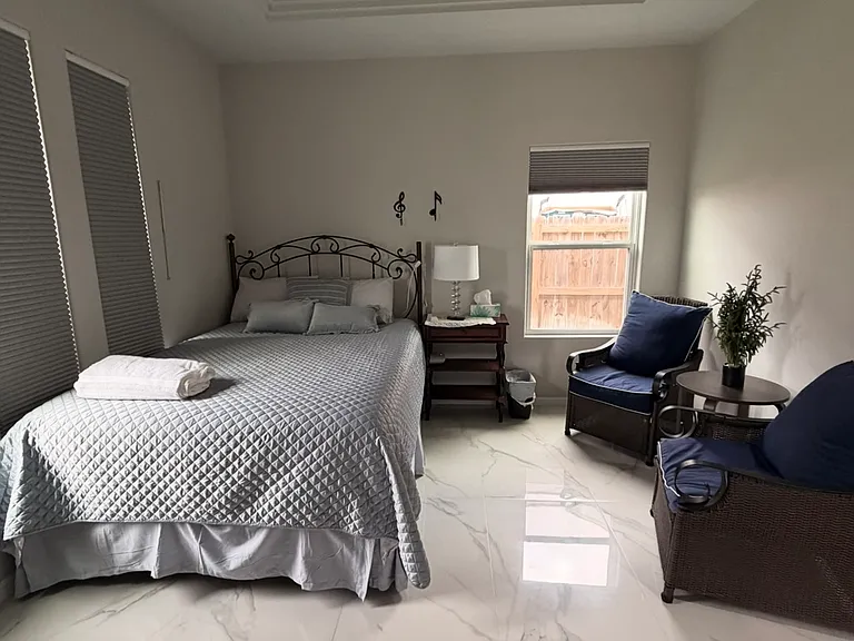 3012 E Rabbit Run Ave — Photo 3