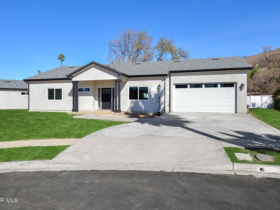1st image of 297 Whiteside Pl #B