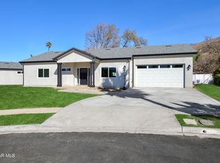 297 Whiteside Pl #B, Thousand Oaks, CA 91362