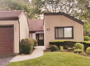 164 Strathmore Gate Dr, Stony Brook, NY 11790