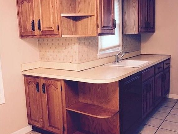 4th image of 3008 Walbrook Ave