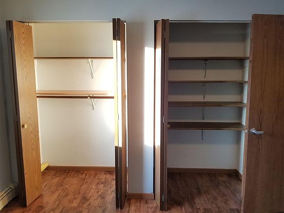 5th image of 517 Village Dr APT 51