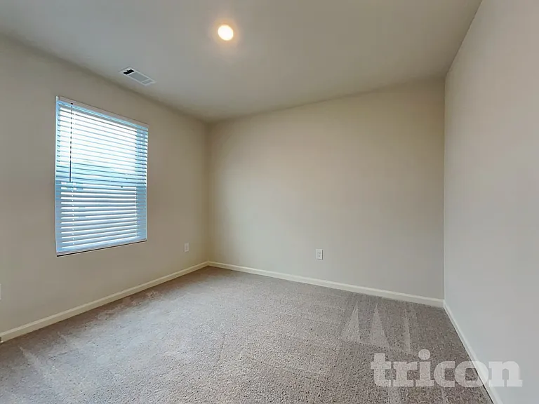 527 Dayspring Dr — Photo 12
