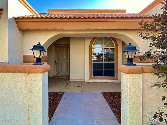 4th image of 3521 Tierra Amanda Ln