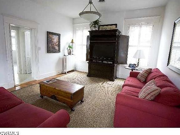 4th image of 2622 Park Ave