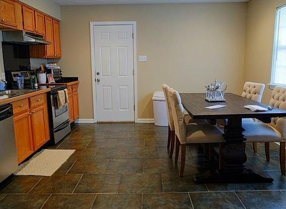 2nd image of 228 14th St #228